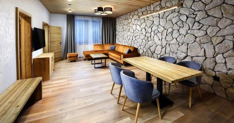 Apartmán 4 s vírivkou (4+2)